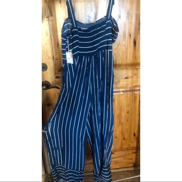 Forever 21 jumpsuit - Picture 2 of 4